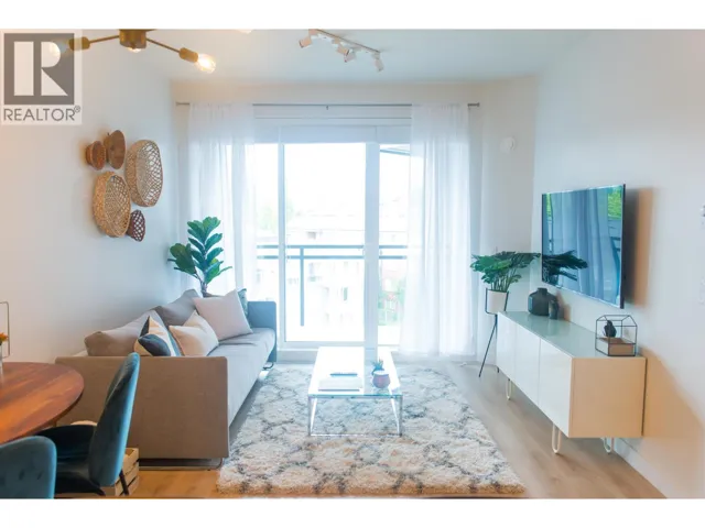 601 603 REGAN AVENUE, Coquitlam, British Columbia V3J0K2