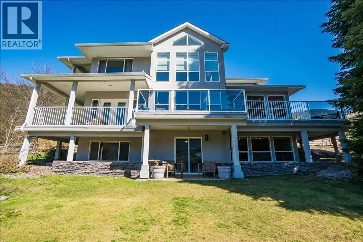 5839 Sunset Drive, Nelson, British Columbia V1L6X9