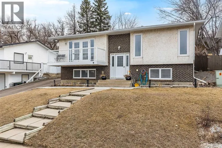 7 Valleyview Drive SW, Medicine Hat, Alberta T1A7K5