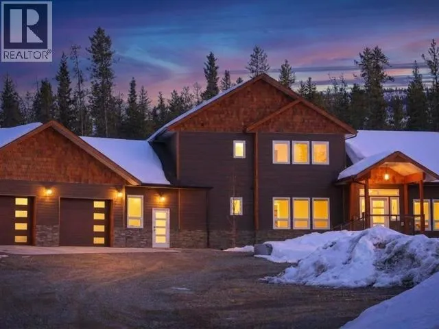 216 OLD ALASKA HWY, Whitehorse North, Yukon Y1A5S8