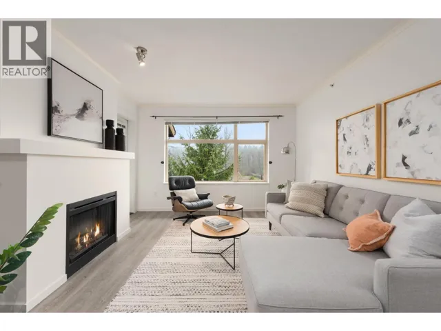 401 300 KLAHANIE DRIVE, Port Moody, British Columbia V3H5K8