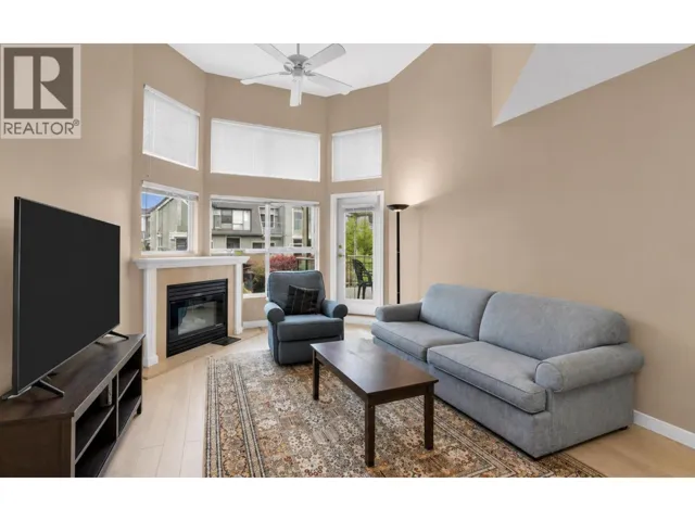 303 70 RICHMOND STREET, New Westminster, British Columbia T6W2N4