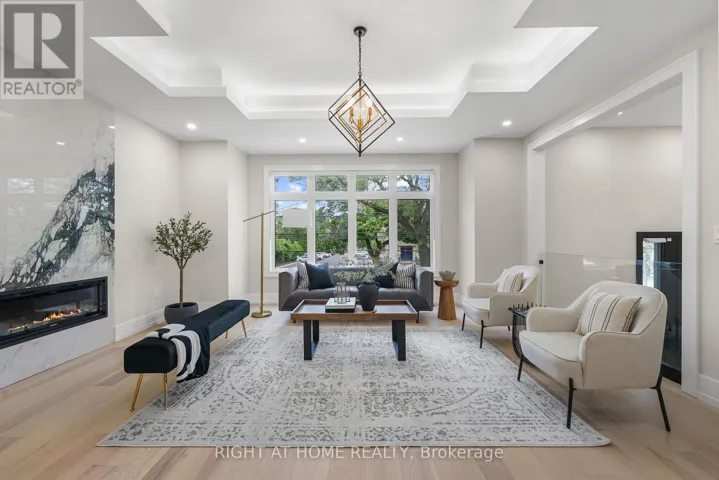 262 SENLAC ROAD, Toronto (Willowdale West), Ontario M2R1P8