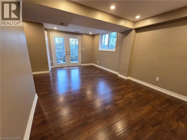 696 PENNY Lane Unit# Lower, Burlington, Ontario L7T4J1