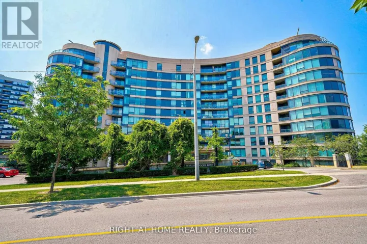 813 - 18 VALLEY WOODS ROAD, Toronto (Parkwoods-Donalda), Ontario M3A0A1