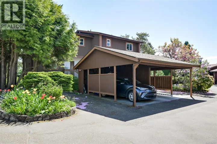 13 933 Admirals Rd, Esquimalt, British Columbia V9A2P1