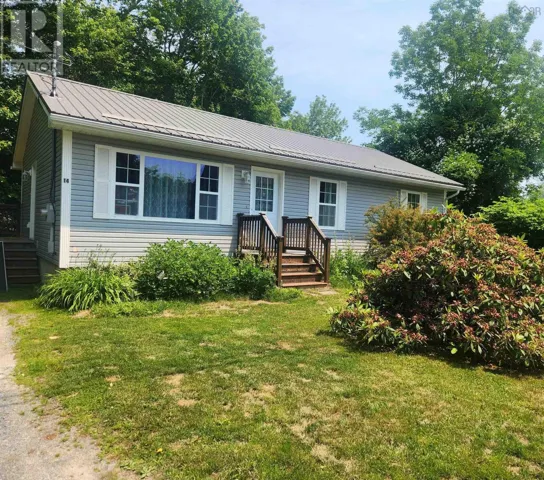 14 LAWRENCE STREET, Liverpool, Nova Scotia B0T1K0