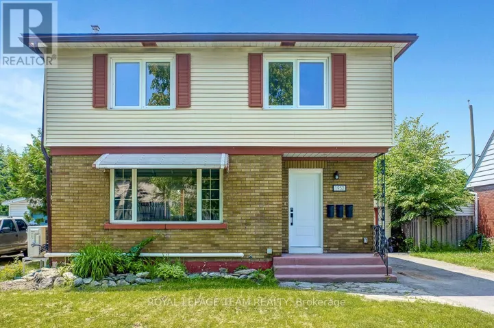 2 - 1952 OTHELLO AVENUE, Ottawa, Ontario K1G2A4