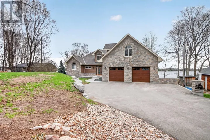 102 HERON LANE, Beckwith, Ontario K7C4L3