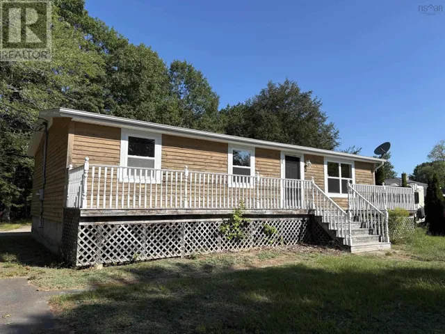 1 Pinecrest Drive, Middleton, Nova Scotia B0S1P0