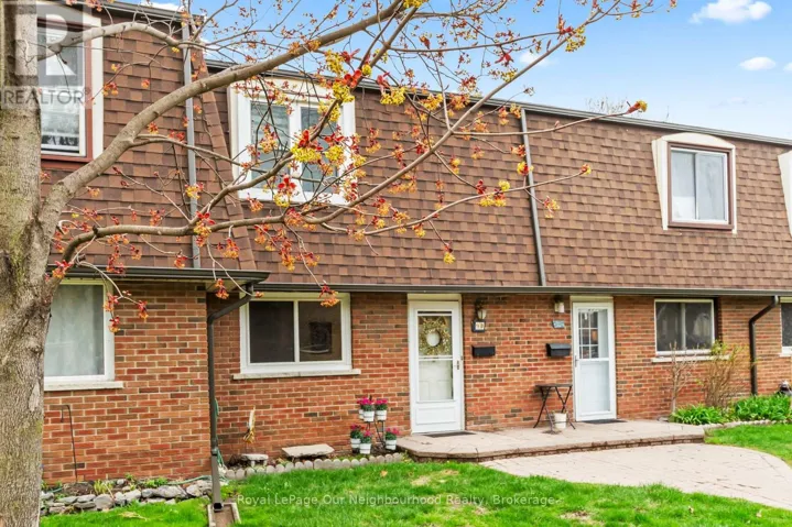 9D - 43 PRINCE OF WALES DRIVE, Belleville (Belleville Ward), Ontario K8P2T5
