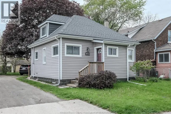 2275 HIGHLAND AVENUE, Windsor, Ontario N8X3S3