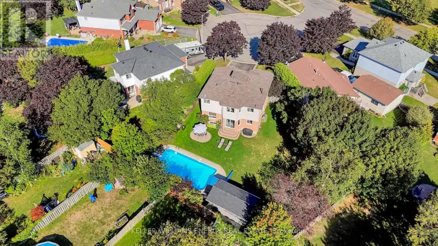 5 SNOWDEN COURT, Clarington (Newcastle), Ontario L1B1E7