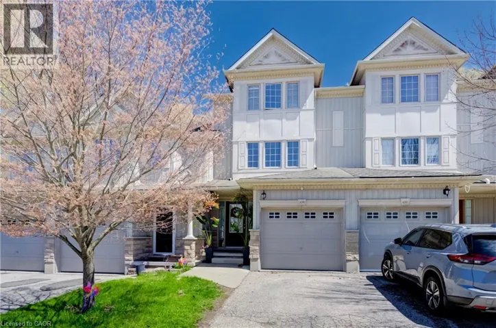 110 ACTIVA Avenue Unit# E34, Kitchener, Ontario N2E3T3