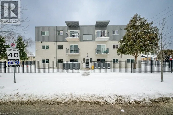 151 MARCONI Boulevard Unit# 1, London, Ontario N5V1A6