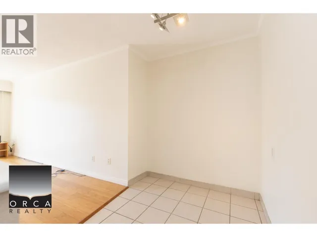 9 140 20TH STREET, North Vancouver, British Columbia V7L3A4