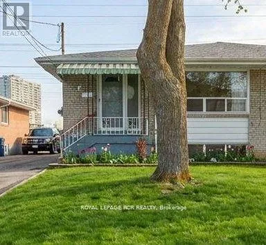 6 AILSA CRAIG COURT, Toronto (Westminster-Branson), Ontario M2R2B8