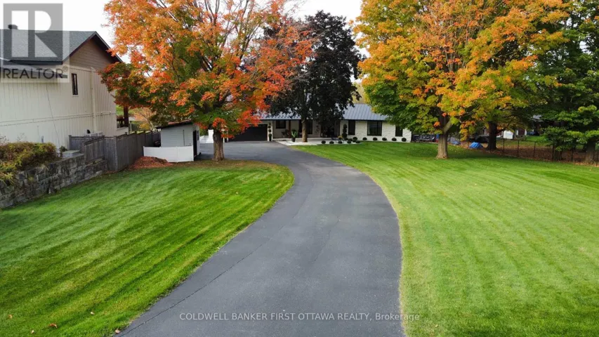 1060 RIVER ROAD W, Ottawa, Ontario K4M1B4