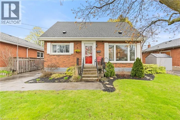 11 FERRARA Street, Hamilton, Ontario L8T4C1