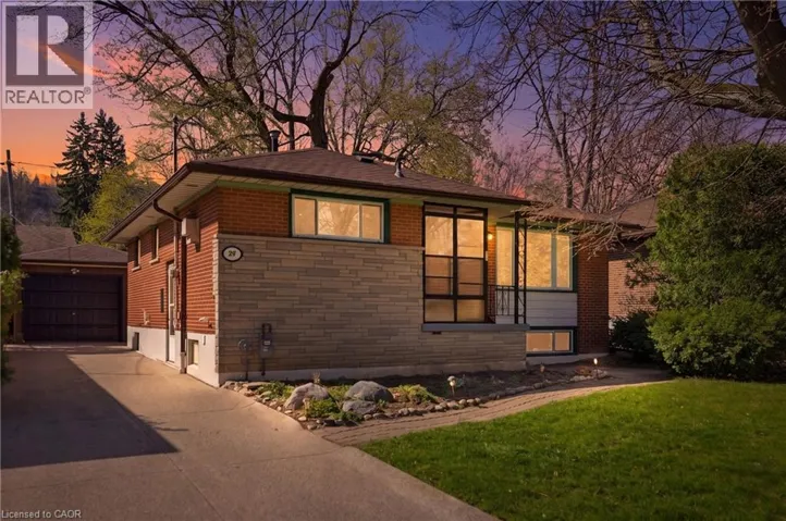 59 PURVIS Drive, Hamilton, Ontario L8S2S5