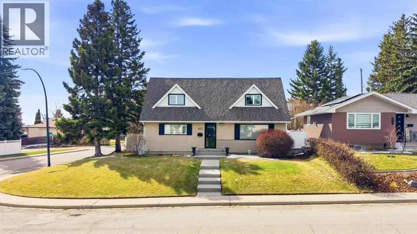 803 Seattle Drive SW, Calgary, Alberta T2W0M9