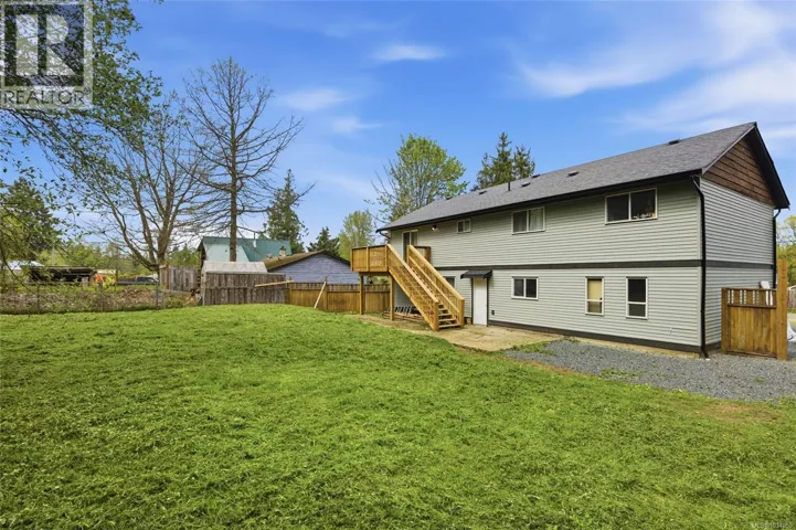 953 Poplar Way, Whiskey Creek, British Columbia V9K1T5
