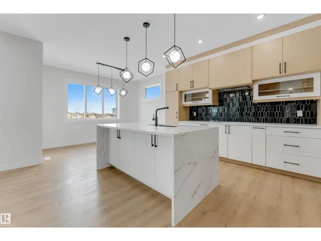 352 ROBERTS WD, Leduc, Alberta T9E1P8