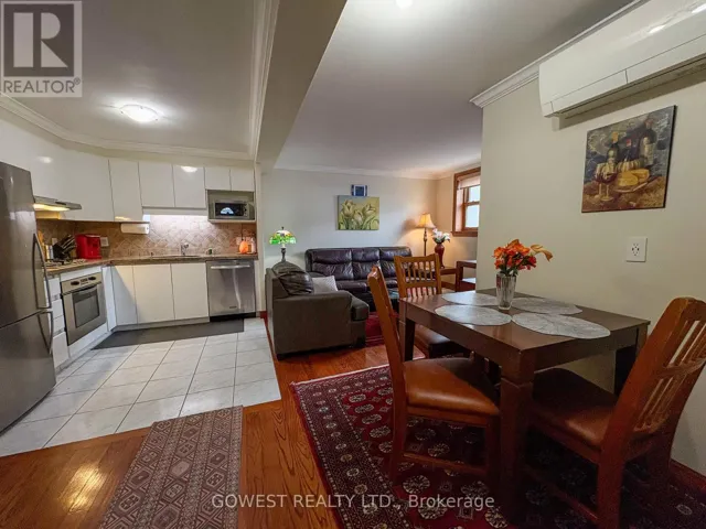 5 - 20 GLEN GORDON ROAD, Toronto (High Park North), Ontario M6P1B8