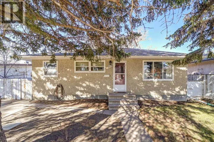 1126 23 N, Lethbridge, Alberta T1H3T4