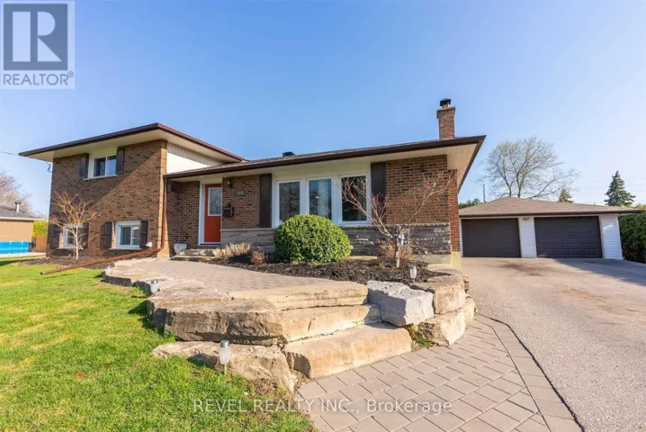 469 MAINE STREET, Oshawa (Kedron), Ontario L1L1A1