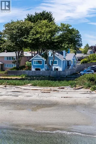 2170 Esplanade, Oak Bay, British Columbia V8R2W1