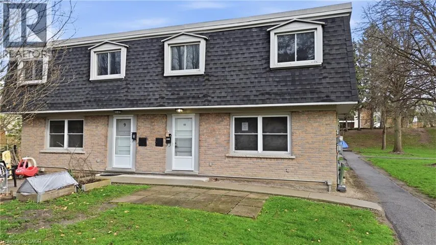 76 BORDEN Parkway Unit# 10, Kitchener, Ontario N2M3T4