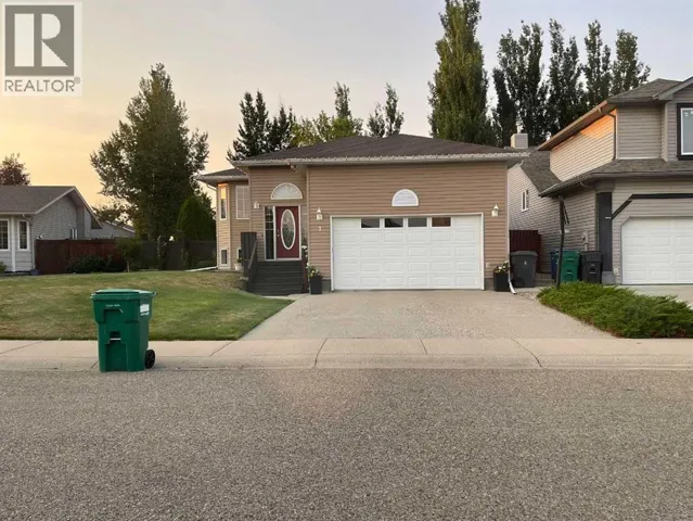 7 Mt Alderson Place W, Lethbridge, Alberta T1K6N7