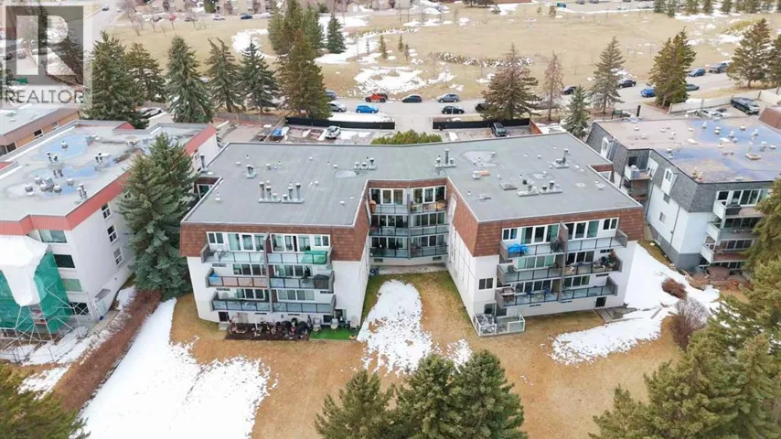 201, 512 Cedar Crescent SW, Calgary, Alberta T3C2Y8