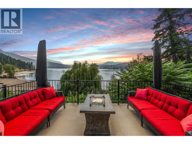 3304 Gray Road, Blind Bay, British Columbia V0E1H1