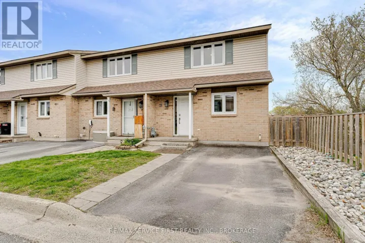 46 - 31 COVENTRY CRESCENT, Kingston (West of Sir John A. Blvd), Ontario K7M7S1