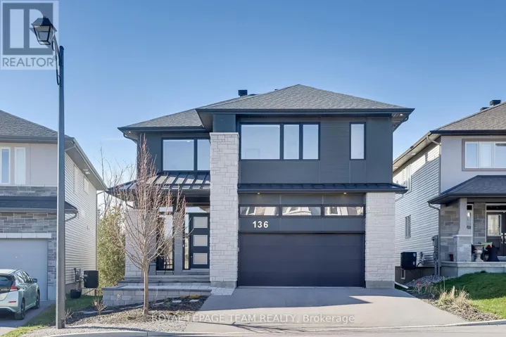 136 ESCARPMENT CRESCENT, Ottawa, Ontario K2T0L8
