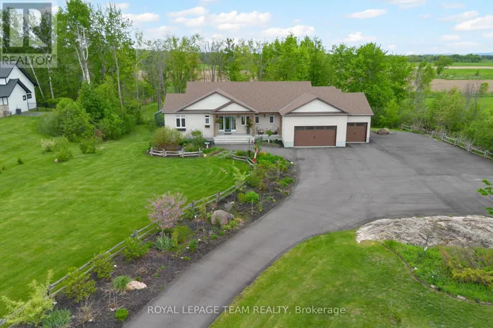 26 SYNERGY WAY, Ottawa, Ontario K2W0K3