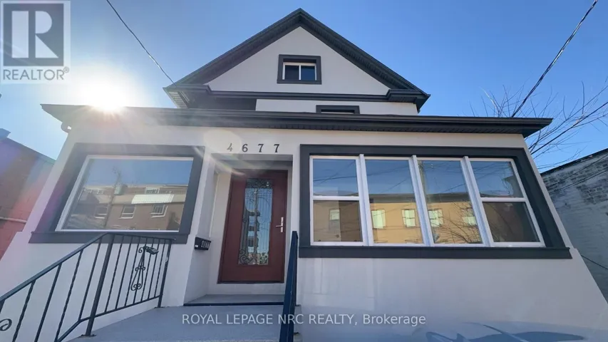 4677 CRYSLER AVENUE, Niagara Falls (Downtown), Ontario L2E3V7