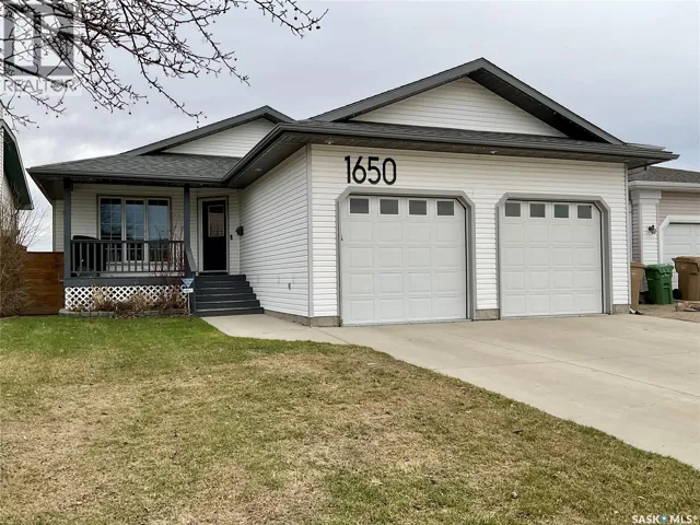1650 Rousseau CRESCENT N, Regina, Saskatchewan S4X4L9