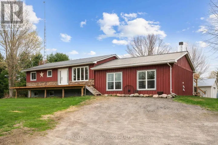 105 BALLYCANOE ROAD, Front of Yonge, Ontario K0E1R0