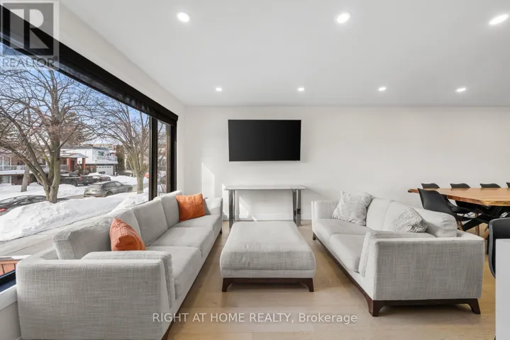 9 THISTLEWAITE CRESCENT, Toronto (Agincourt South-Malvern West), Ontario M1S3Y8