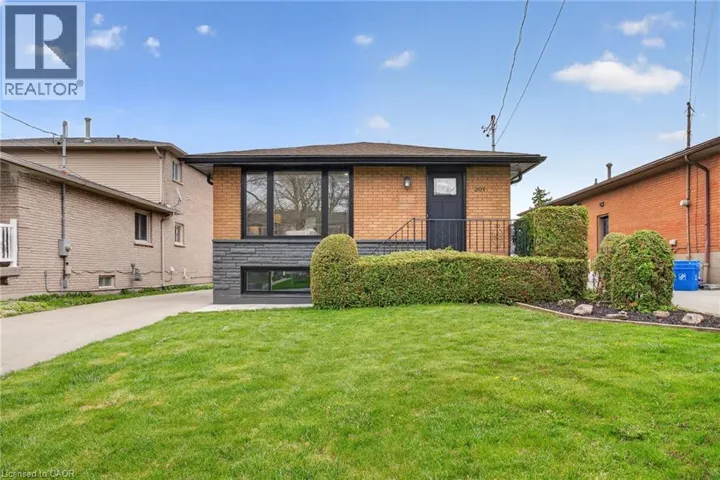 201 RIDGE Street, Hamilton, Ontario L9A2X6