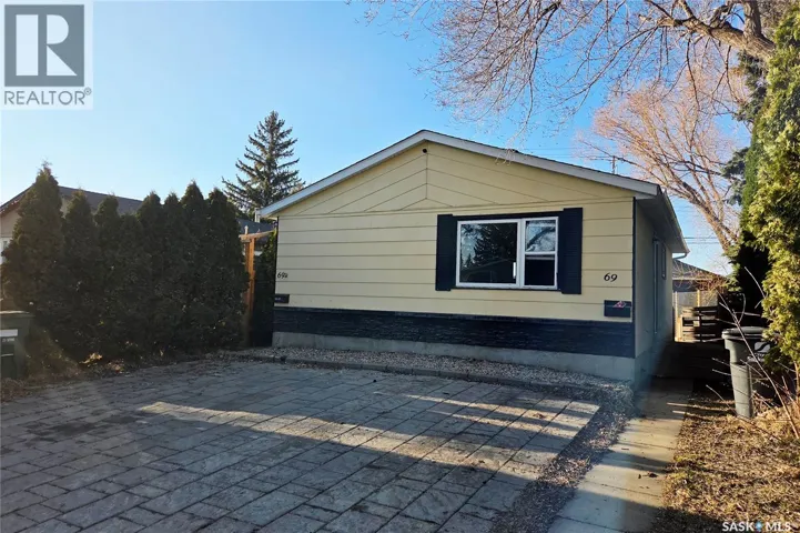 69 Rita CRESCENT, Saskatoon, Saskatchewan S7N2L4