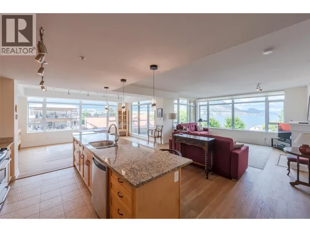 160 Lakeshore Drive W Unit# 401, Penticton, British Columbia V2A9C2