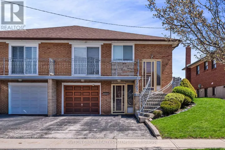 61 BAMFORD CRESCENT, Toronto (Black Creek), Ontario M3N1T8