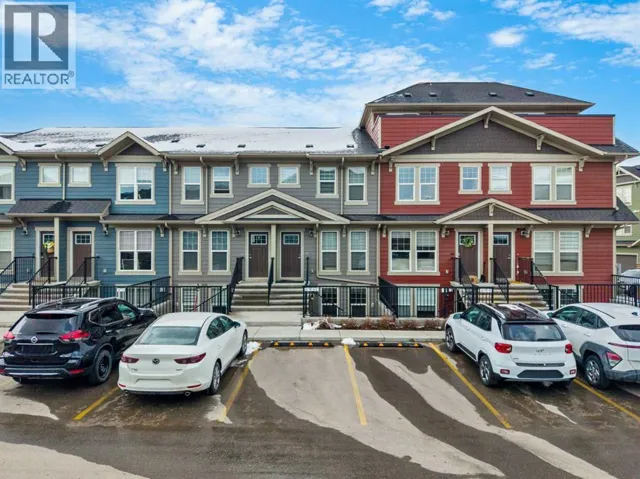 167 Cranbrook Square SE, Calgary, Alberta T3M3E3