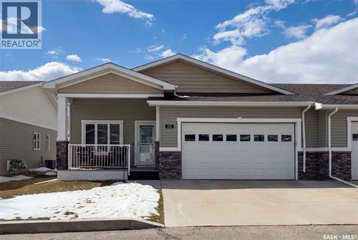 102 959 Bradley STREET, Moose Jaw, Saskatchewan S6H5Y4