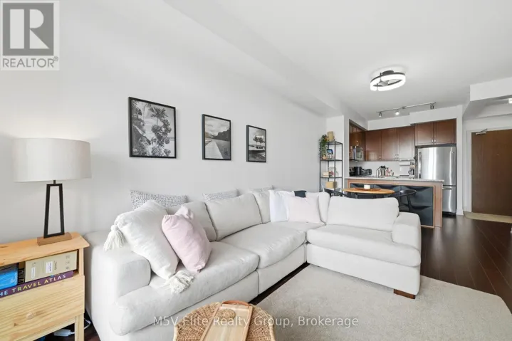 330 - 111 CIVIC SQUARE GATE, Aurora (Bayview Wellington), Ontario L4G0S6