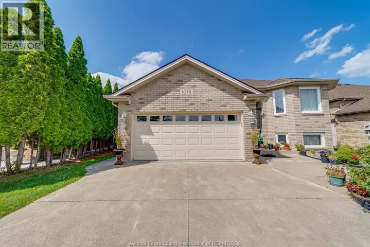 1078 IMPERIAL, Windsor, Ontario N9G2T4